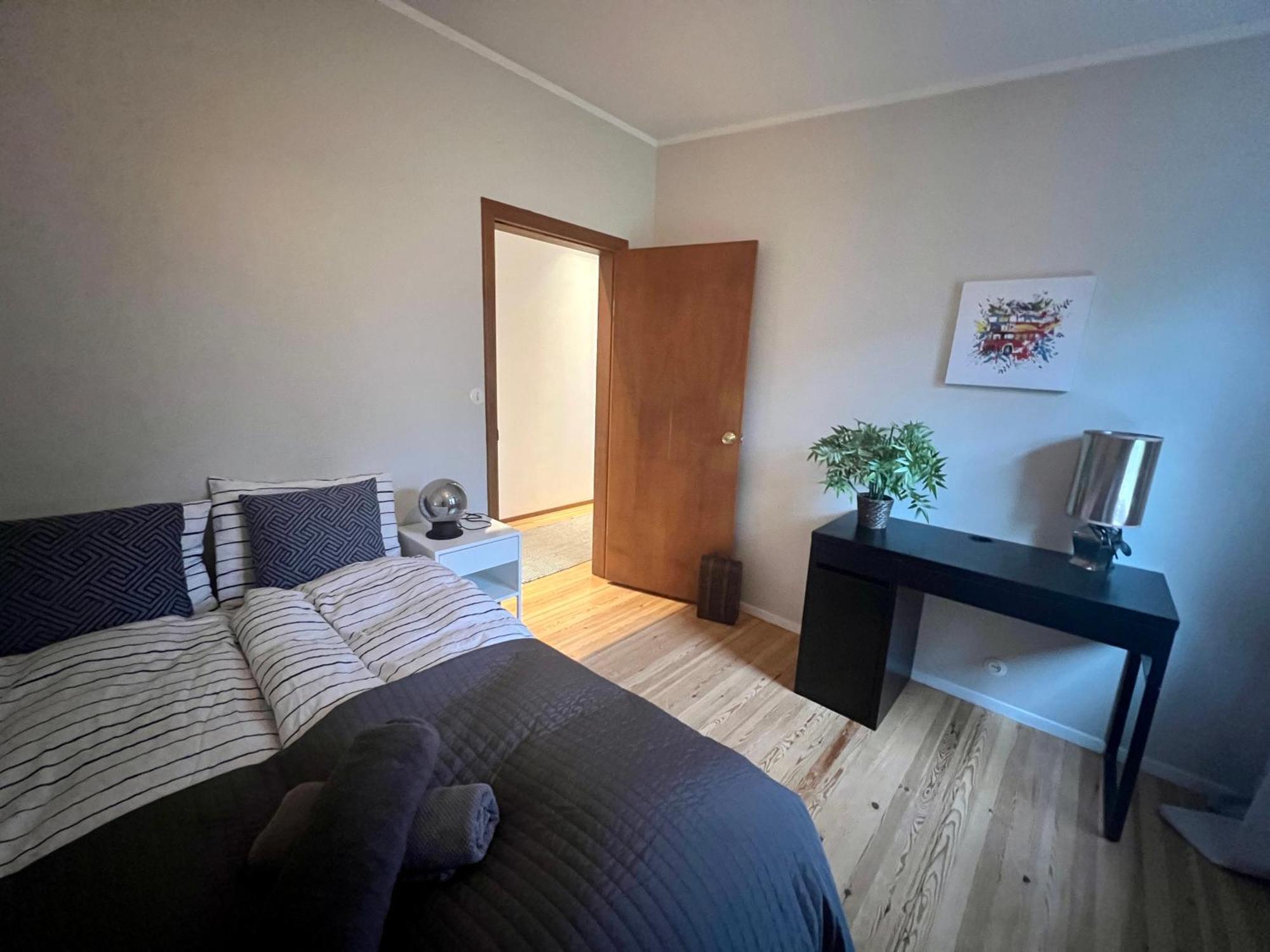 House - Villa With Garden And Hot Tub, 2 Min From Reykjavik Garthabaer Luaran gambar