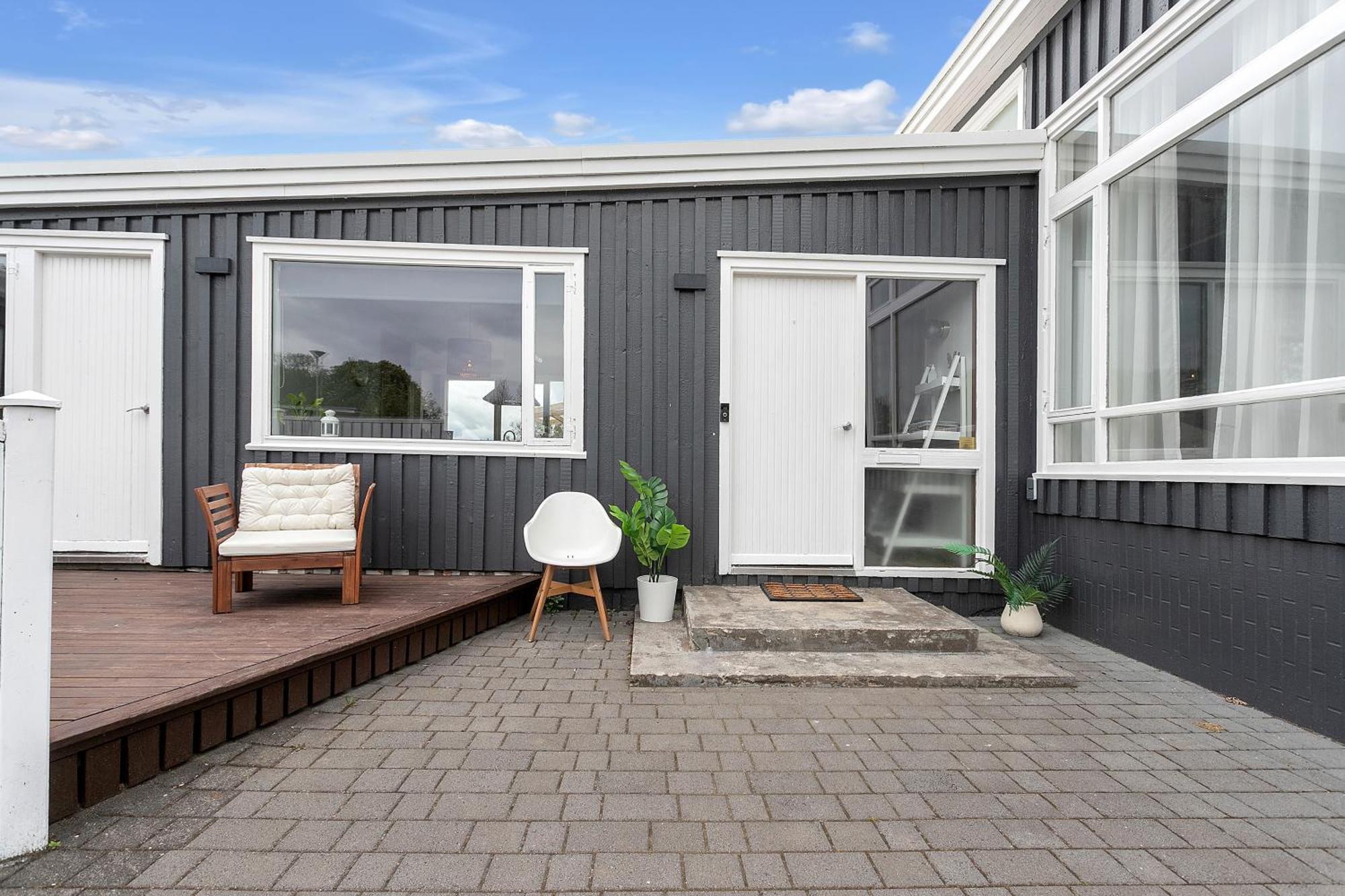 House - Villa With Garden And Hot Tub, 2 Min From Reykjavik Garthabaer Luaran gambar