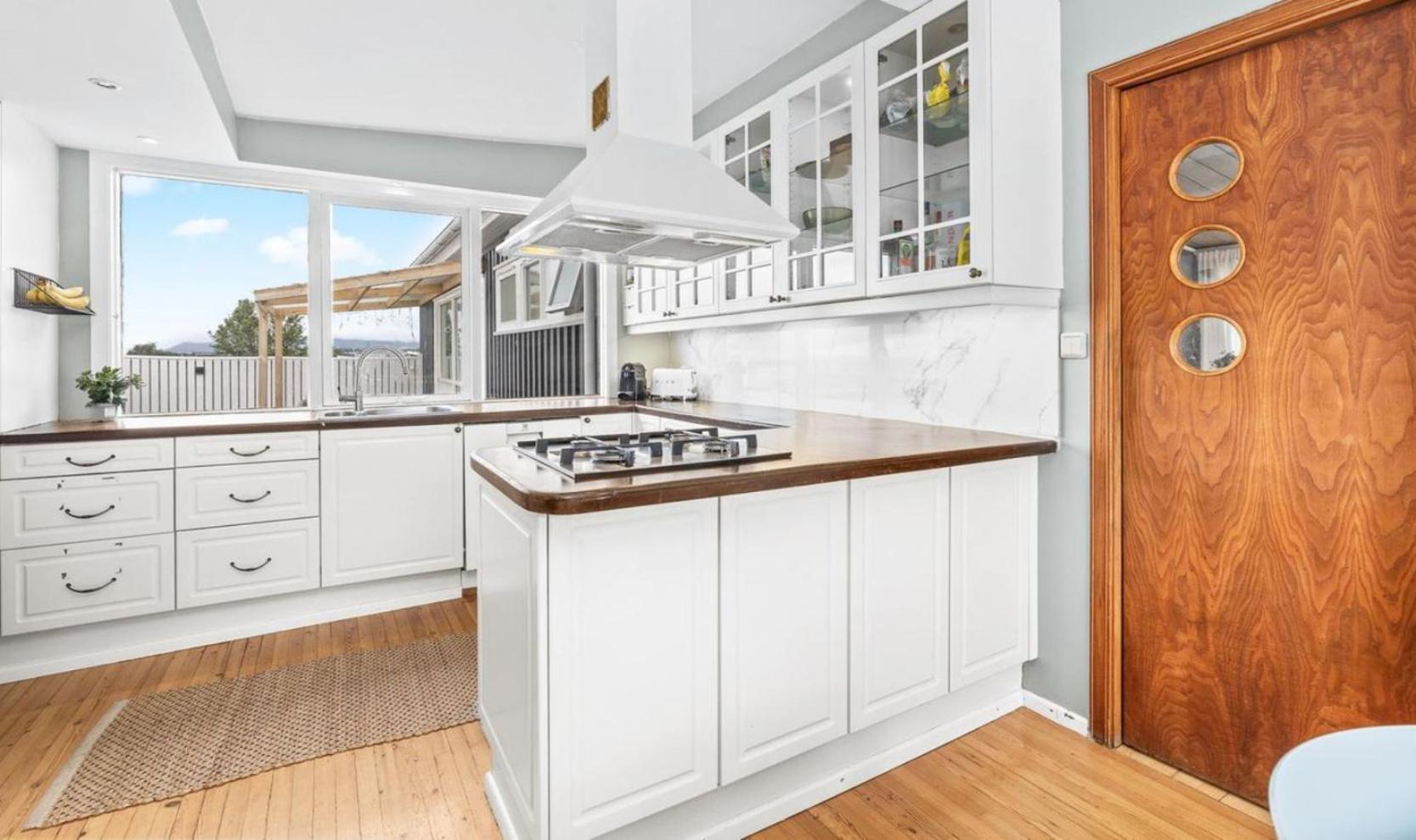House - Villa With Garden And Hot Tub, 2 Min From Reykjavik Garthabaer Luaran gambar